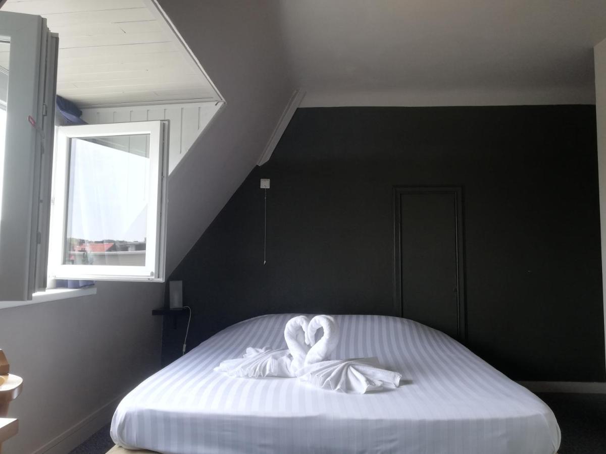 Logies Het Maantje Hotel De Panne Buitenkant foto