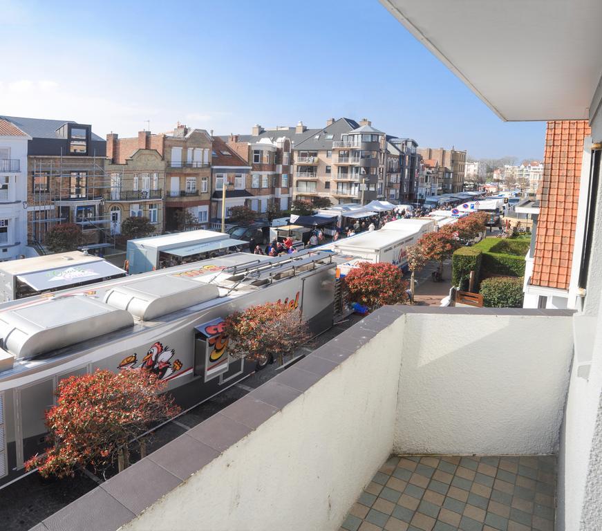 Logies Het Maantje Hotel De Panne Buitenkant foto